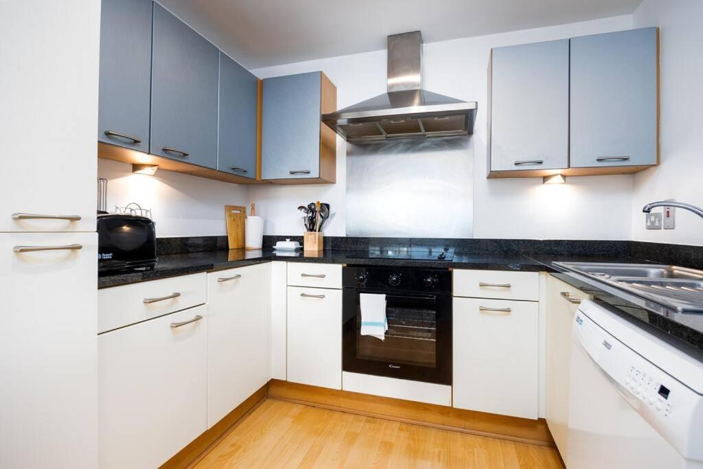 Lovely 2 Bedroom Apartment With Balcony Dublin Exteriör bild